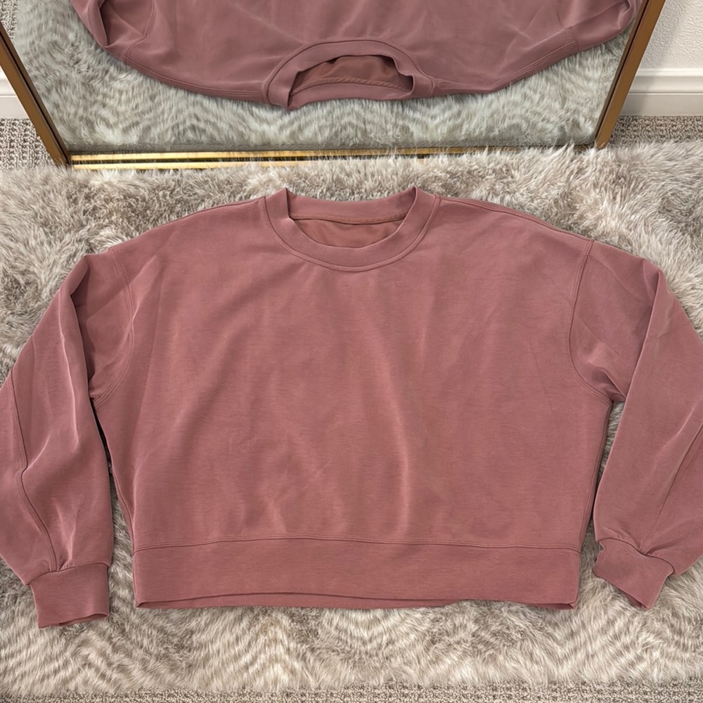 lululemon athletica Dusty Rose Crewneck Sweatshirt - Picture 1 of 4